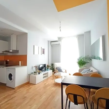 Apartamento Atico 1 Terraza Y Sol En El Centro De !! *